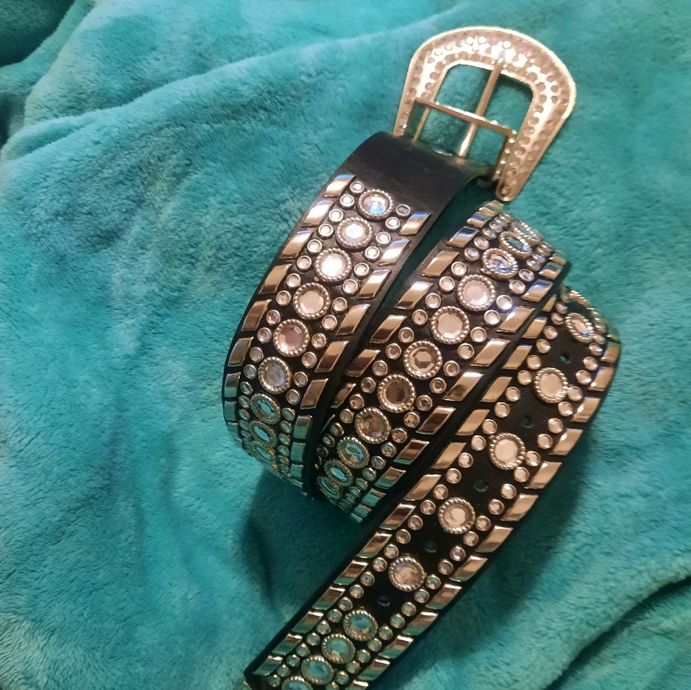 Western Black and Silver Studded Belt